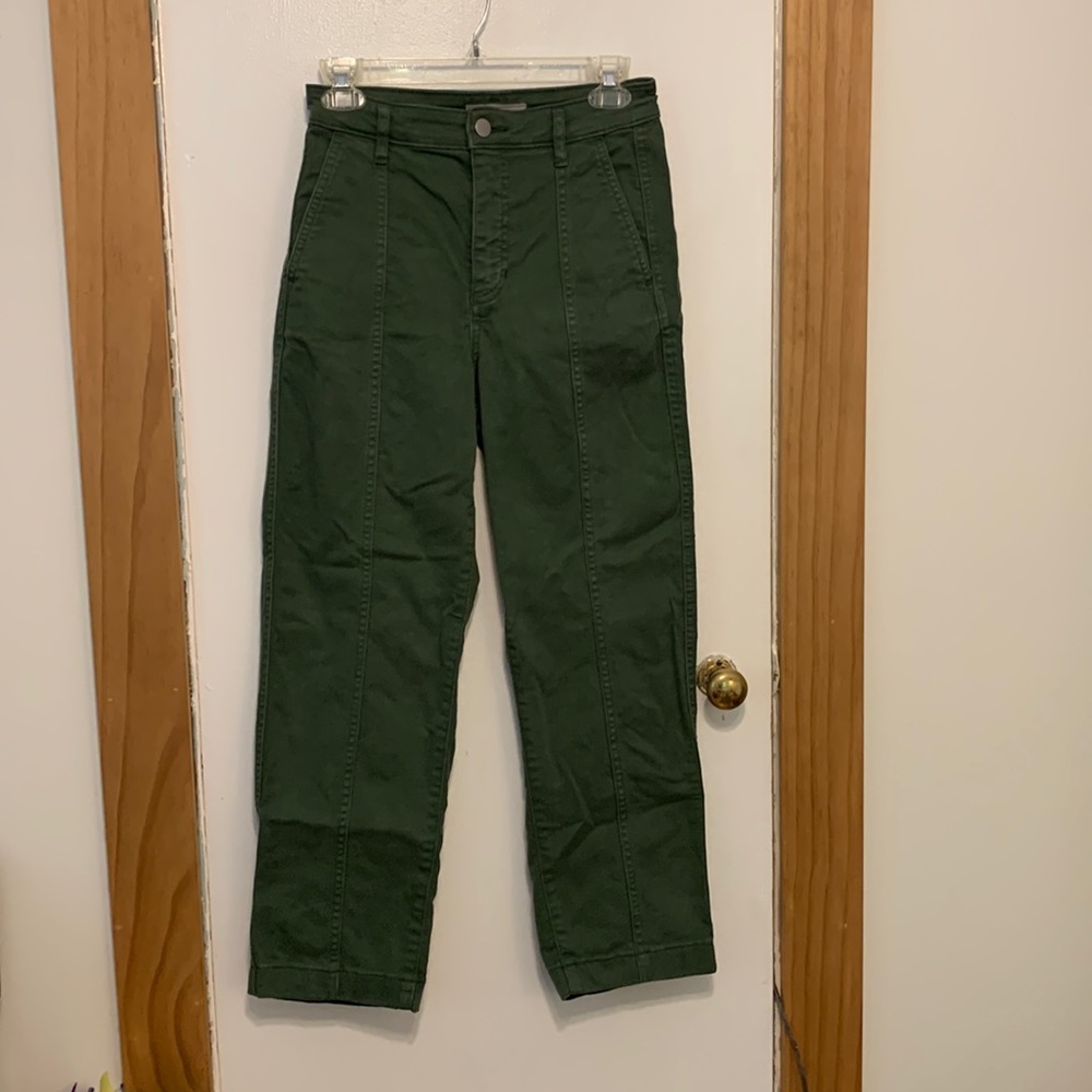 EVERLANE Cropped army green twill cotton pants. Size 2R